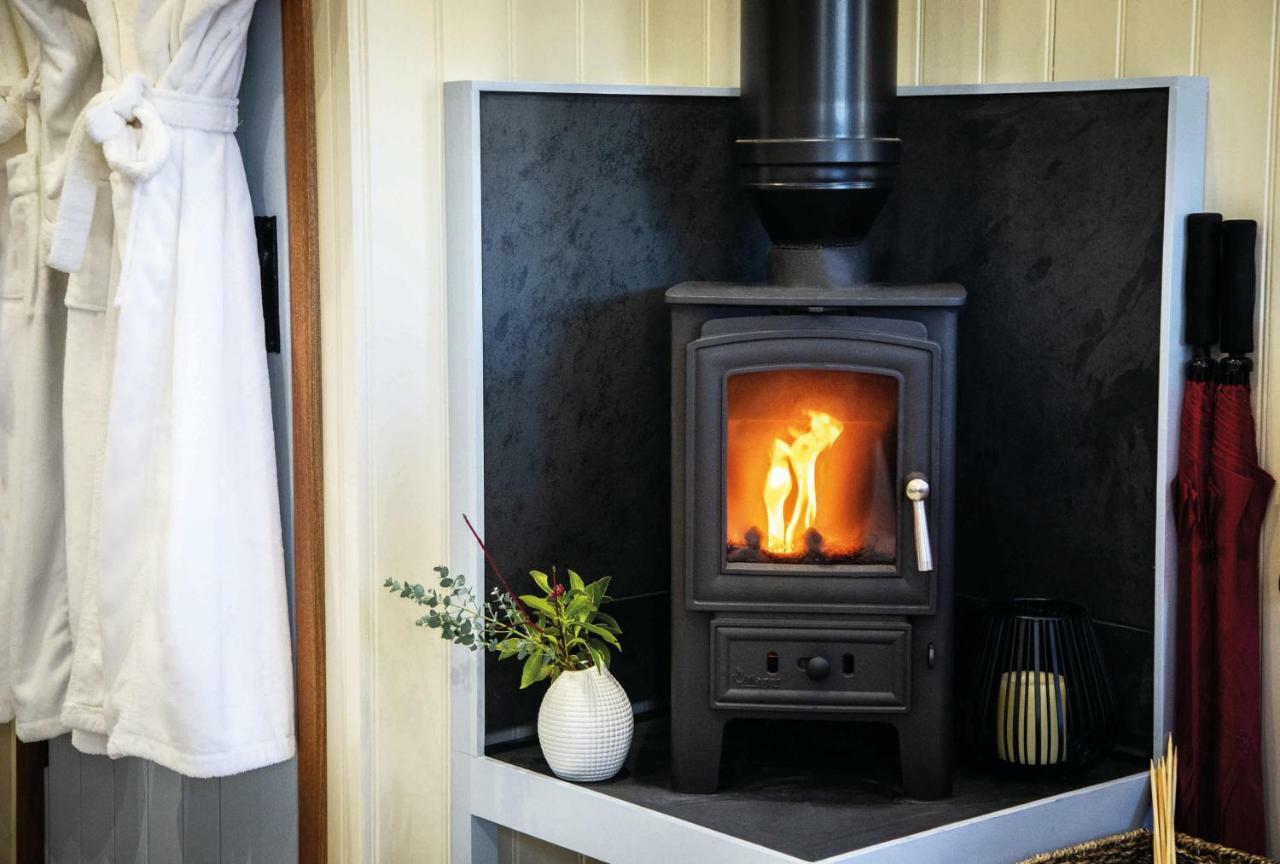 The Merry Harriers Bed and Breakfast Godalming Εξωτερικό φωτογραφία